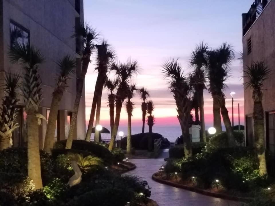 Ocean Front, Private Balconies Aparthotel Myrtle Beach Exterior photo